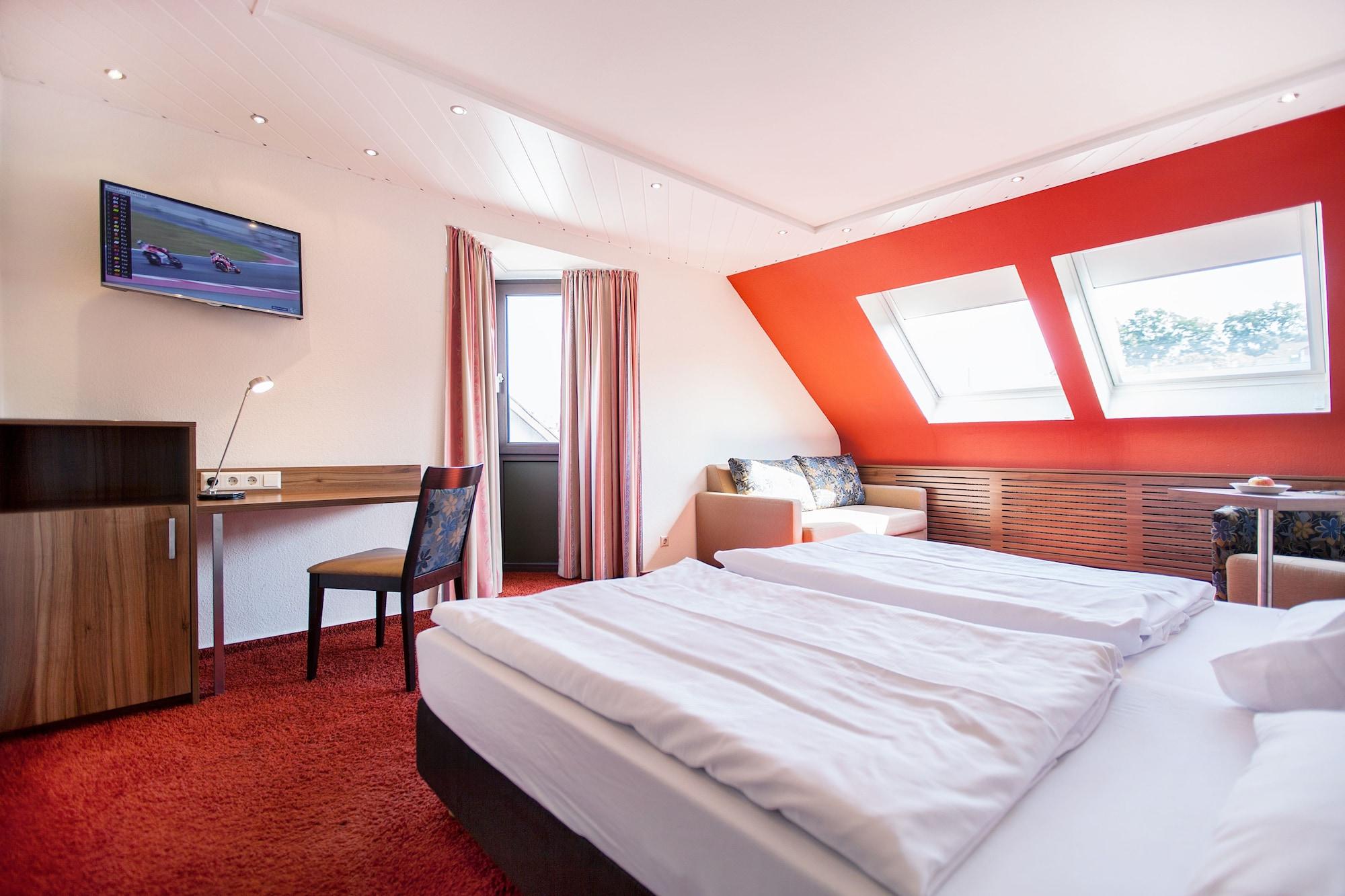 Hotel Lamm Ostfildern Zewnętrze zdjęcie